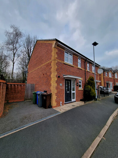 2 Bedroom Semi-Detached House To Rent In Hemlock Way, Greater Manchester, M9