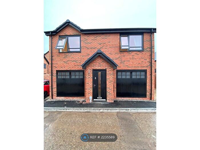 1 Bedroom Detached House To Rent In Drummond Street, Manchester, M34
