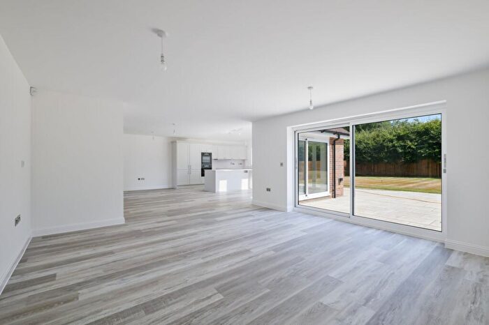 4 Bedroom Detached House For Sale In Summerfield Close, Staple, Canterbury, Kent, CT3