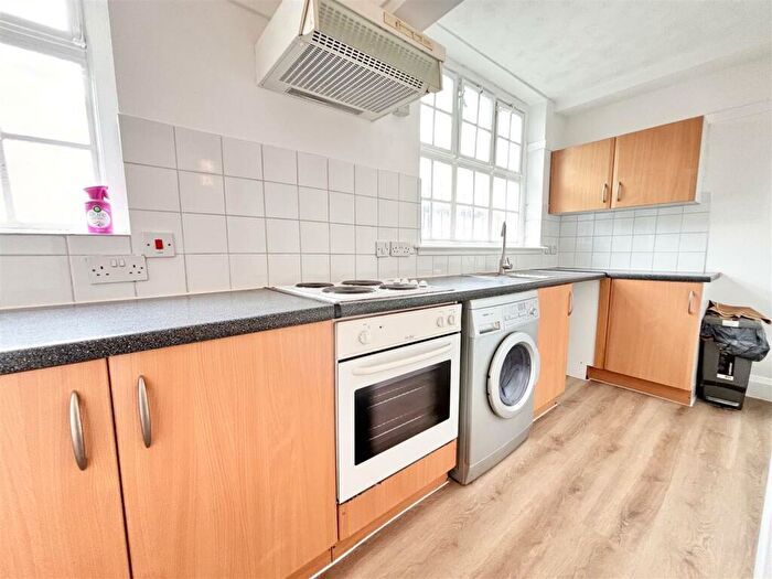 2 Bedroom Apartment To Rent In Tacket Street, Ipswich, IP4
