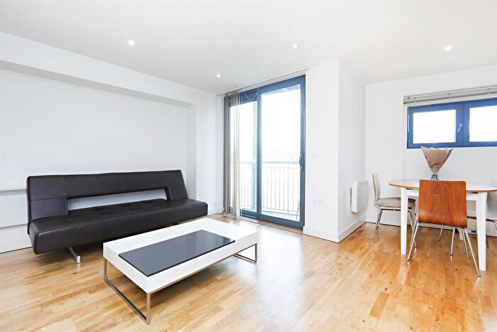 1 Bedroom Flat To Rent In Lant Street, London, SE1