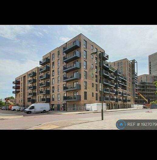 2 Bedroom Flat To Rent In Hitherwood Court, London, NW9