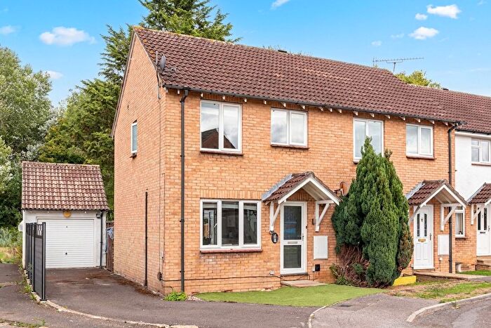2 Bedroom End Terrace House For Sale In Salcombe Close, Chandler's Ford, SO53