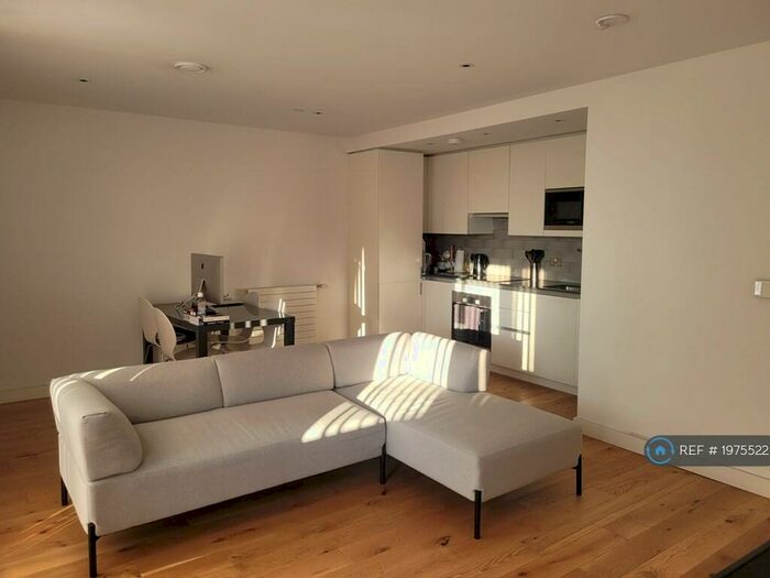 1 Bedroom Flat To Rent In Maud Street, Canning Town, E16