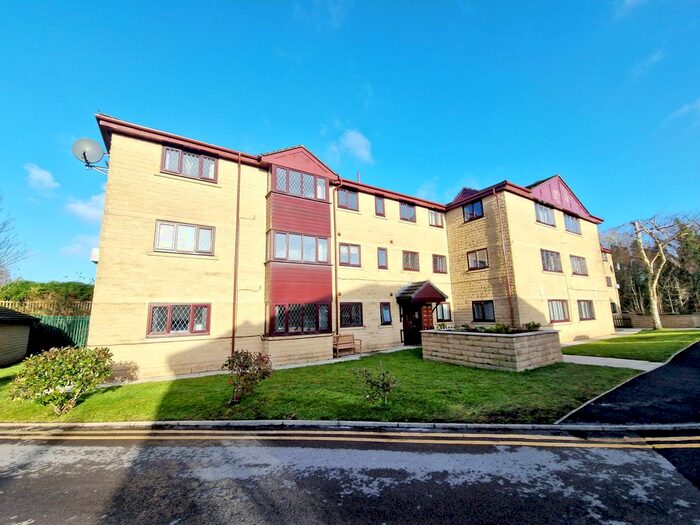 2 Bedroom Flat To Rent In Victoria Mews, Unsworth, Bury, BL9