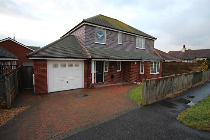 3 Bedroom House To Rent In Horsham Avenue, Peacehaven, East Sussex, BN10