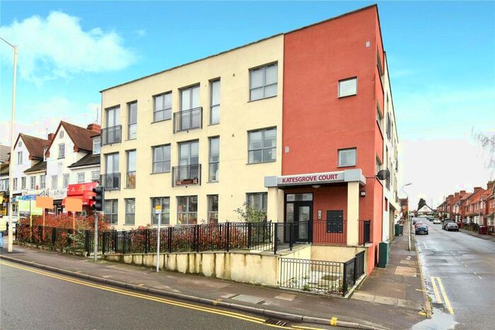 2 Bedroom Apartment To Rent In Katesgrove Court, Basingstoke Road, Reading, Berkshire, RG2