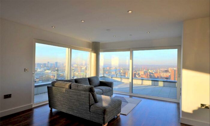 2 Bedroom Penthouse To Rent In Wilburn Basin, Ordsall Lane, Salford, M5