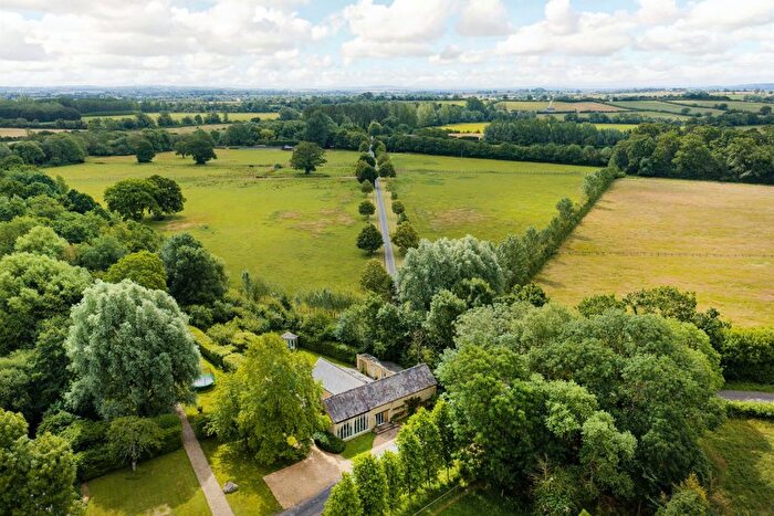 4 Bedroom Barn Conversion For Sale In Stratton Audley, Bicester, Oxfordshire, OX27