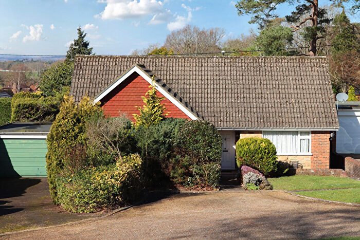 2 Bedroom Detached Bungalow For Sale In Storrington - Link Hill, RH20