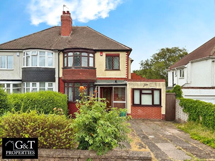 3 Bedroom Semi-Detached House For Sale In Burton Road, Dudley, DY1