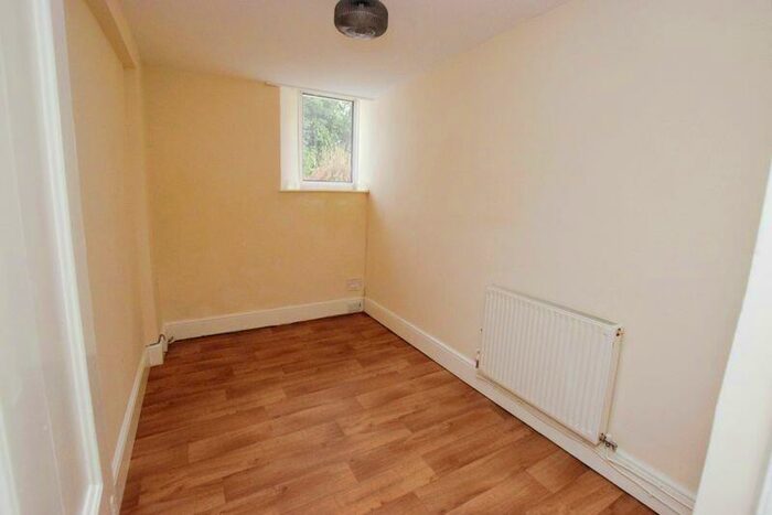 3 Bedroom Flat For Sale In Heavitree Park, Exeter, EX1
