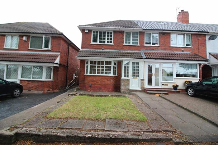 3 Bedroom Semi-Detached House To Rent In Rowdale Road, Birmingham, B42