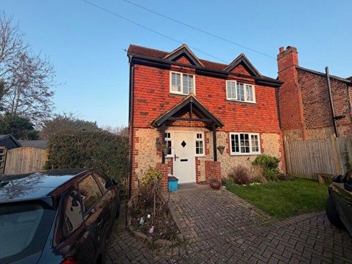 3 Bedroom Detached House To Rent In A Castle Way, Leybourne, ME19