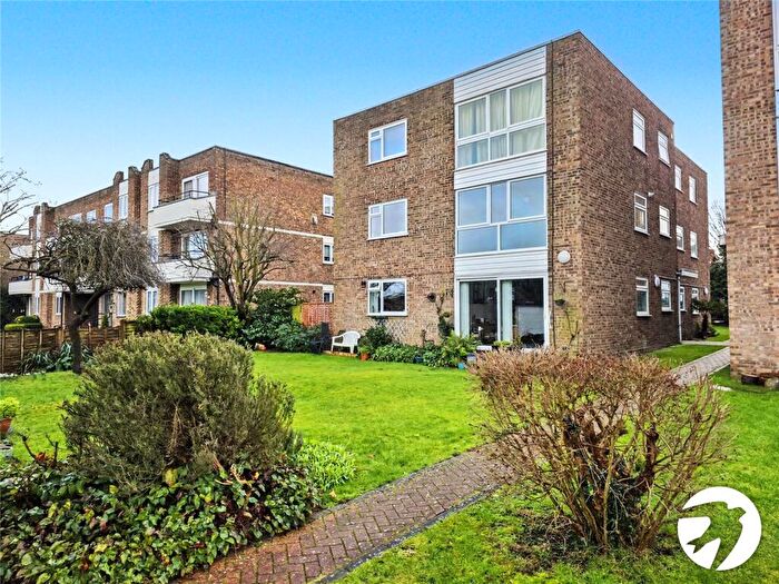 3 Bedroom Flat To Rent In Stedley, The Park, Sidcup, DA14