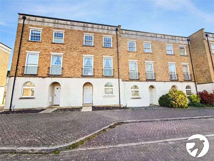 3 Bedroom Terraced House To Rent In Tarragon Road, Maidstone, Kent, ME16