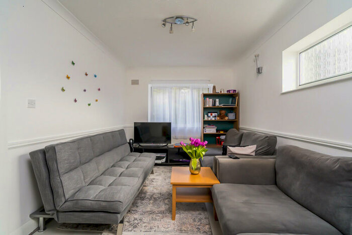 1 Bedroom Flat To Rent In Priory Way, Harrow, HA2