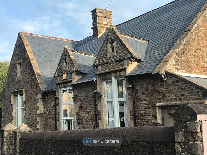 2 Bedroom Maisonette To Rent In Honestone St, Bideford, EX39