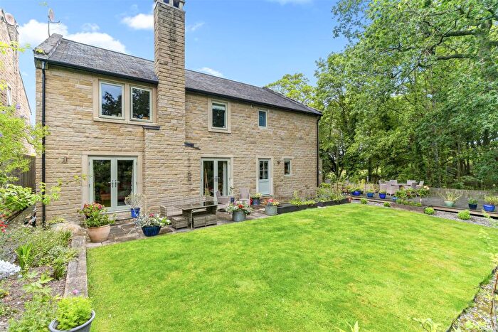 5 Bedroom Detached House For Sale In Cheltenham Fold, Ilkley, LS29