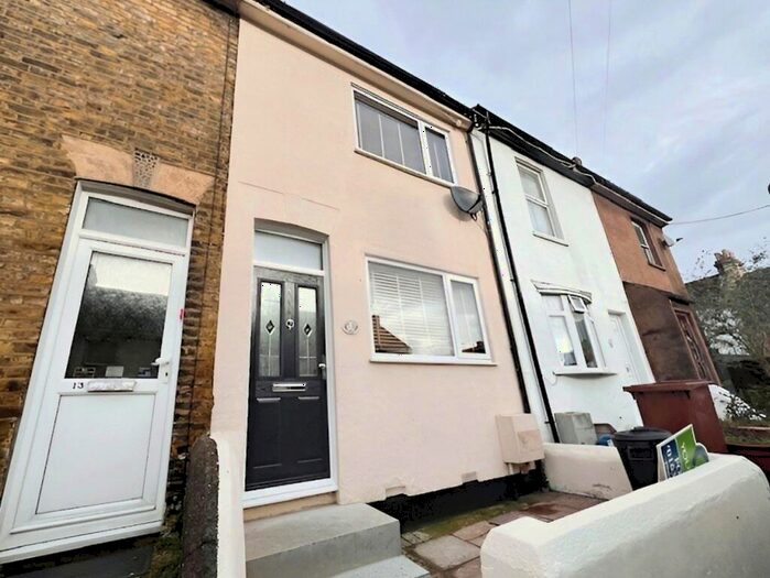 2 Bedroom Terraced House To Rent In Collis Street, Rochester, Kent, ME2