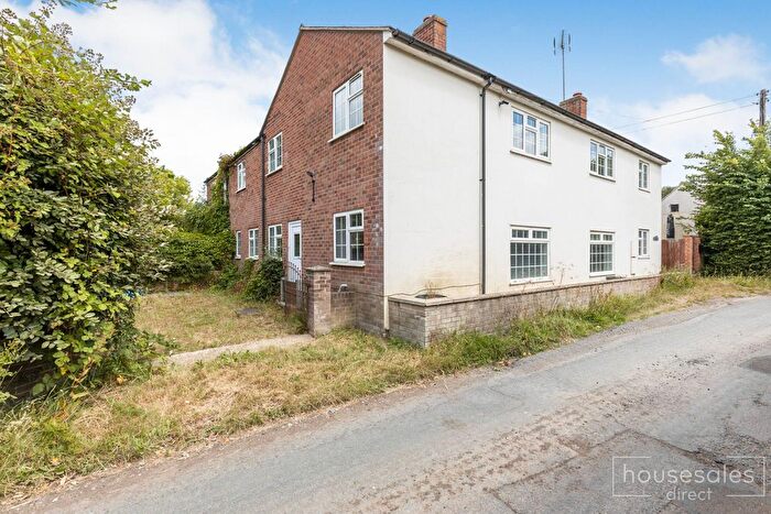 7 Bedroom Detached House For Sale In Marlpit Lane, Gloucester, GL2