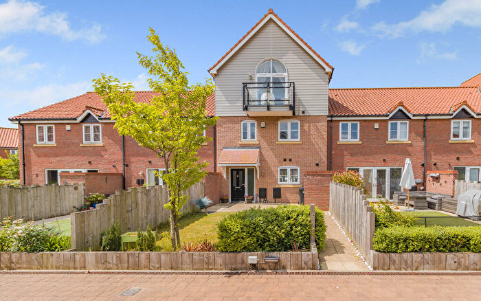 4 Bedroom Town House To Rent In The Quays, Burton Waters, LN1