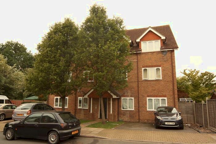 1 Bedroom Flat To Rent In Cherry Gardens, Northolt UB5