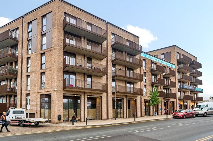 1 Bedroom Flat For Sale In Waterfront Heights, A Mount Pleasant, Wembley, HA0