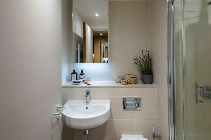 Studio To Rent In Chatfield Road, London, SW11