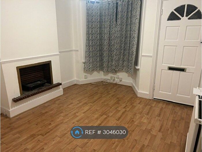 2 Bedroom Terraced House To Rent In Rosebery Road, Bushey, WD23