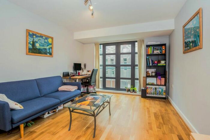 2 Bedroom Apartment To Rent In Bridge House, Ducie Street, Manchester, M1