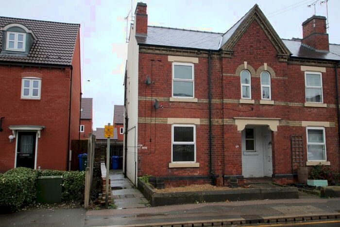 2 Bedroom Terraced House To Rent In Shobnall Road, Burton-On-Trent, DE14