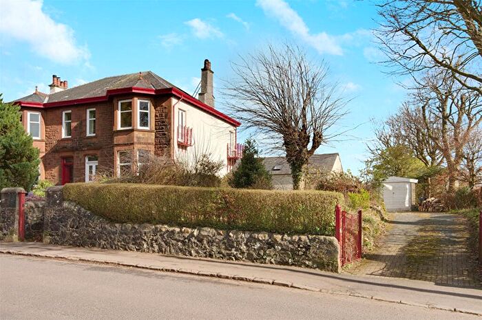 3 Bedroom Semi-Detached House For Sale In Johnshill, Lochwinnoch, PA12