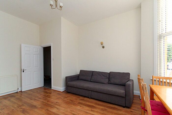 1 Bedroom Flat To Rent In Victoria Rd, London, NW6