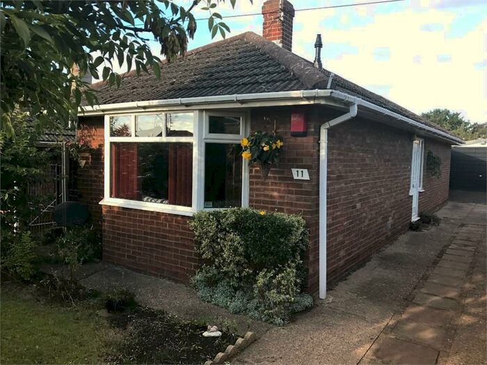 2 Bedroom Detached Bungalow To Rent In Darlton Drive, Arnold, Nottingham, NG5