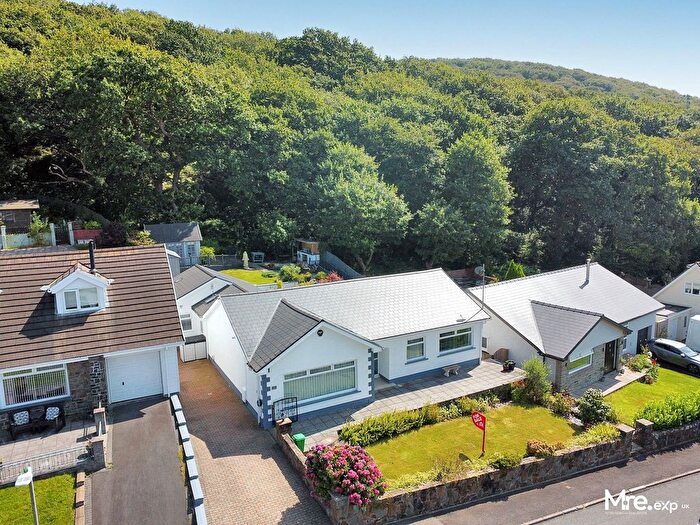 4 Bedroom Detached House For Sale In Danycoed, Blackmill, Bridgend, CF35