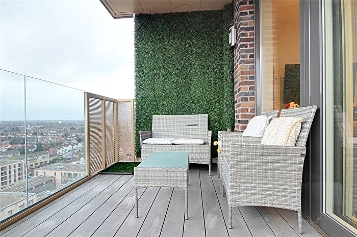 2 Bedroom Flat To Rent In Alma Road, Enfield, EN3