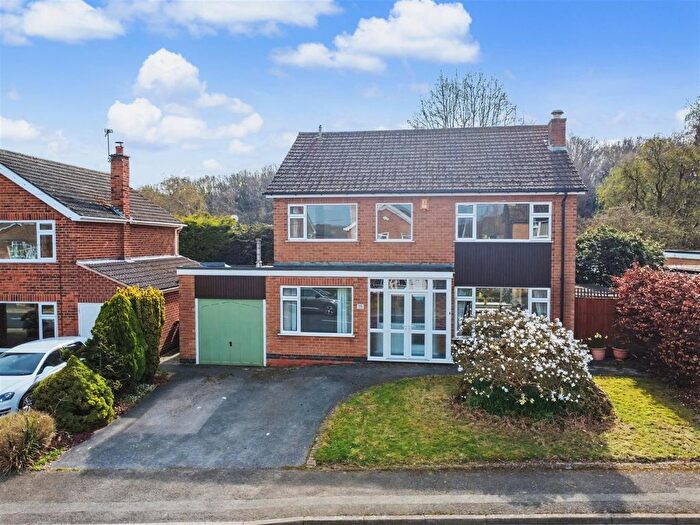 4 Bedroom Detached House For Sale In Deddington Lane, Bramcote, Nottingham, NG9