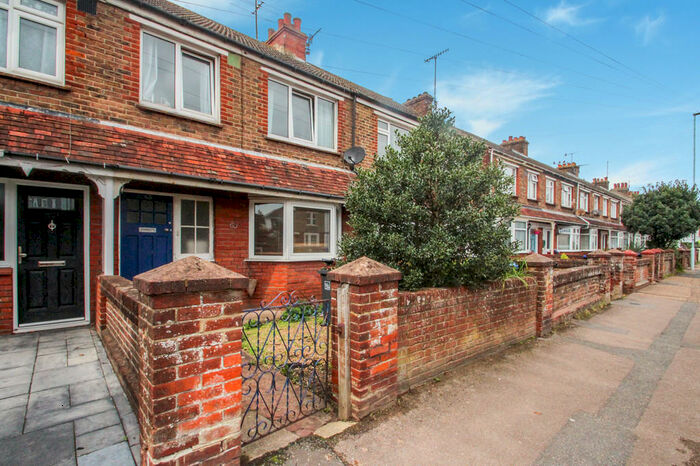 3 Bedroom Terraced House To Rent In Elm Grove, Worthing, BN11