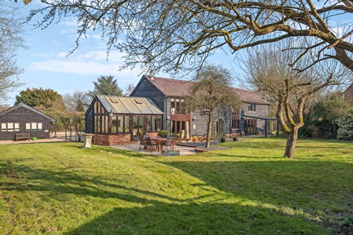 4 Bedroom Detached House For Sale In Thame Road, Longwick, HP27