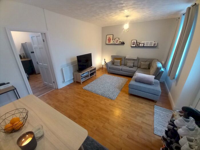 3 Bedroom Terraced House To Rent In Thomas Street, Holyhead, LL65