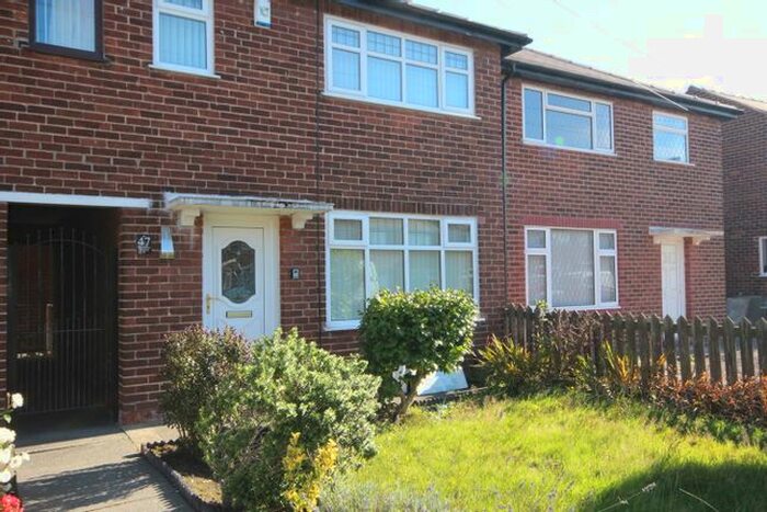 2 Bedroom Town House To Rent In Windermere Avenue, Warrington, WA2