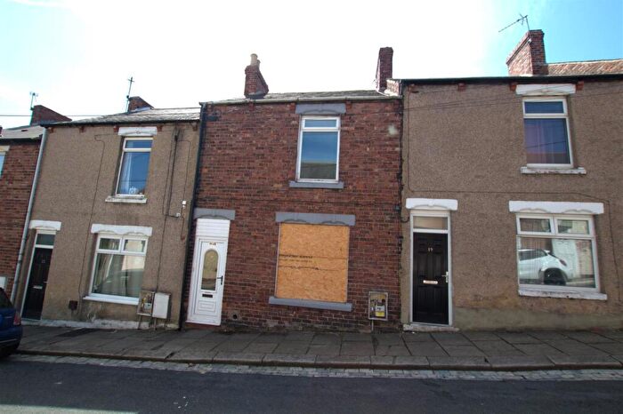 3 Bedroom Terraced House For Sale In Church Street, Ferryhill, DL17