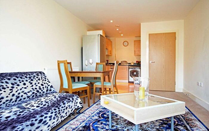 1 Bedroom Flat To Rent In Malvern Road, Maida Vale, NW6