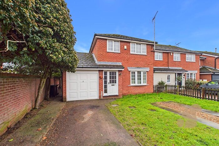 3 Bedroom Detached House For Sale In Viceroy Close, Colchester, CO2