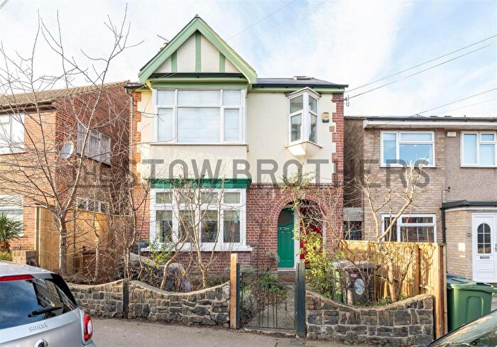 1 Bedroom Apartment To Rent In Church Hill Road, Walthamstow, E17