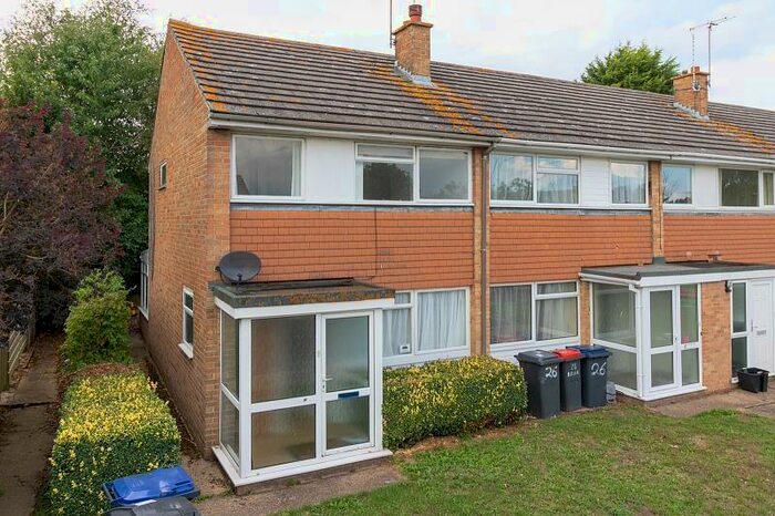 4 Bedroom Semi-Detached House To Rent In Bramshaw Road, Canterbury, CT2