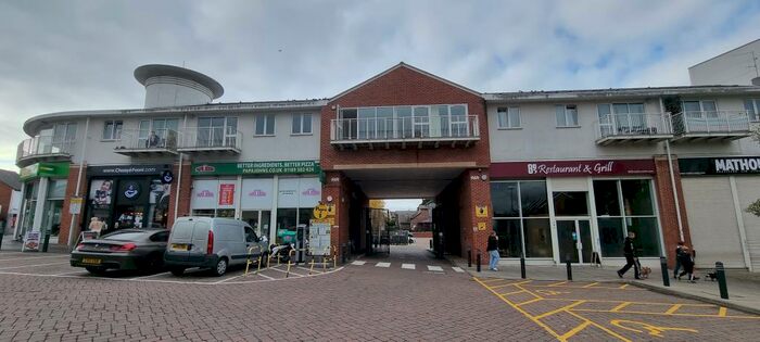 2 Bedroom Flat To Rent In Moulsford Mews, RG30