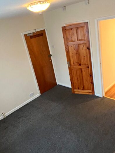 1 Bedroom Studio To Rent In Templeton Avenue, London, E4