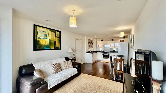 2 Bedroom Flat For Sale In Salisbury Road, Southall, UB2